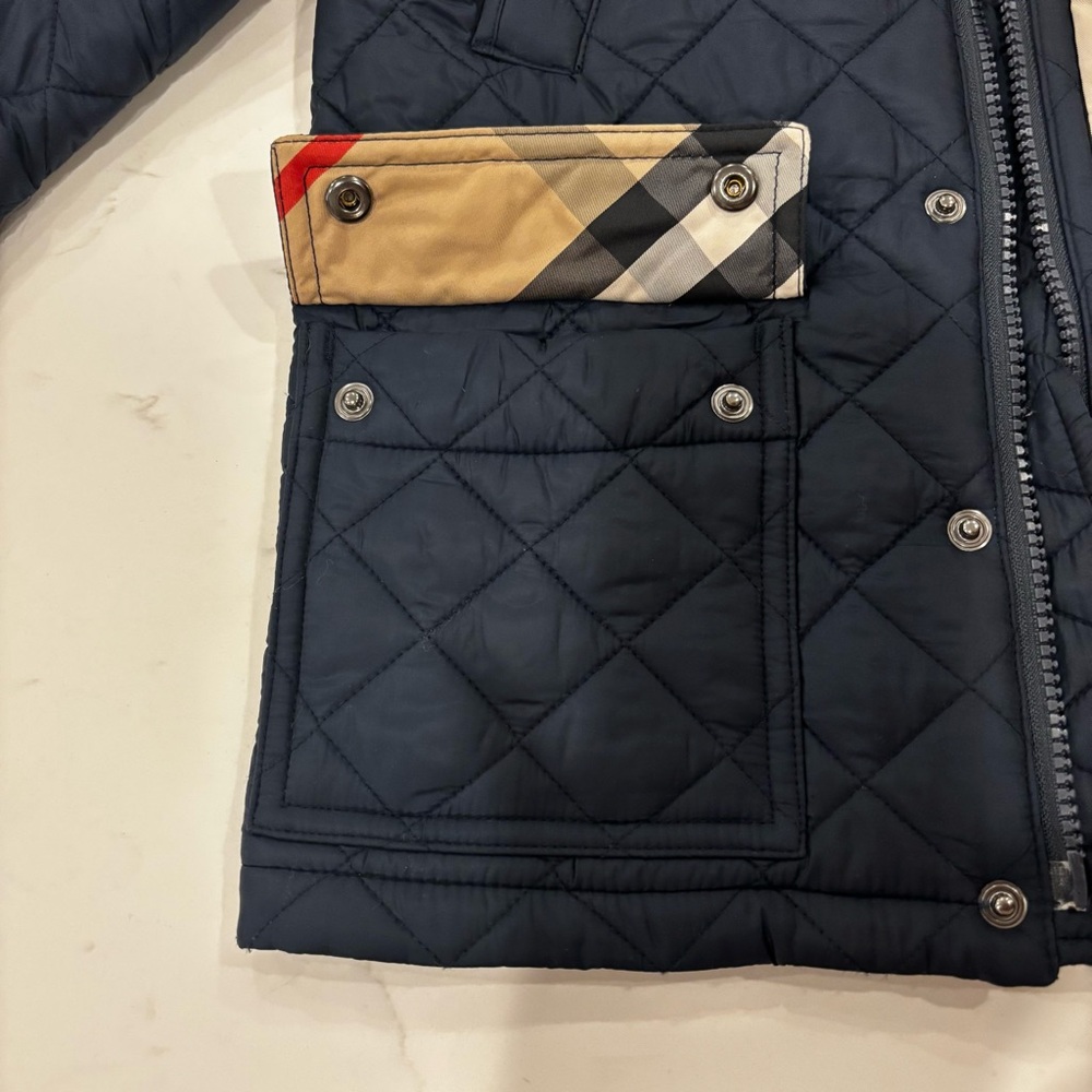 Burberry Navy Quilted Jacket with Plaid Interior - Picture 5 of 7